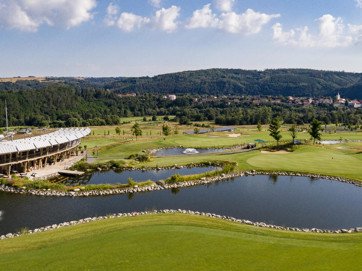 Golfové hřiště doma - panoramagolfvillage.cz