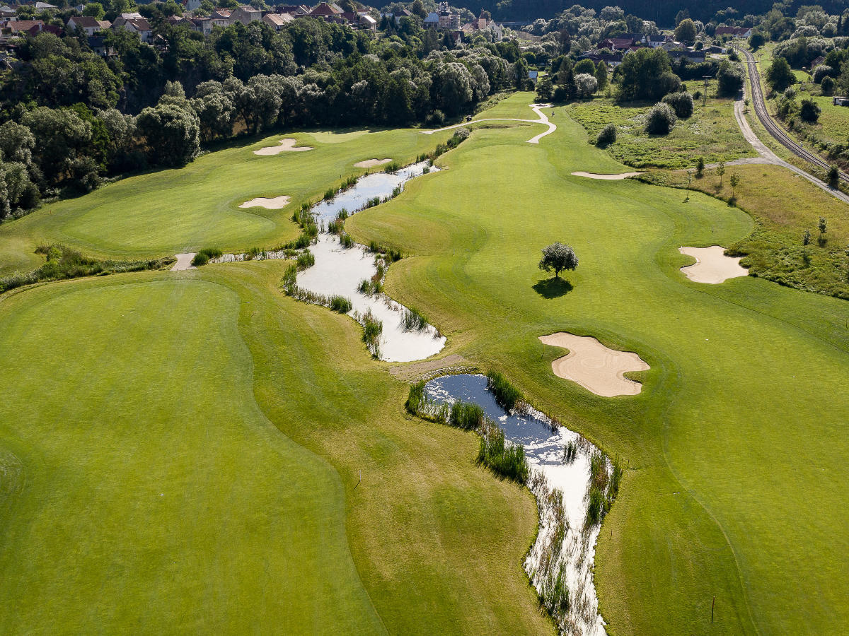 Golfové hřiště doma - panoramagolfvillage.cz